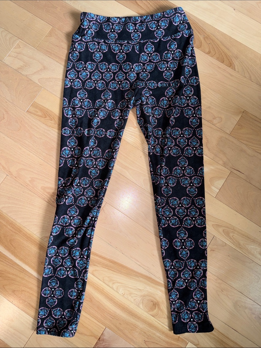 LuLaRoe Black Leggings with Blue and Purple Circle Print
